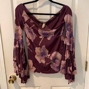 Gorgeous Free People off-the-shoulder top with bell sleeves